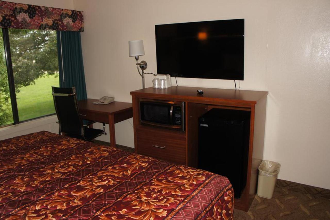 Econo Lodge Waite Park エクステリア 写真