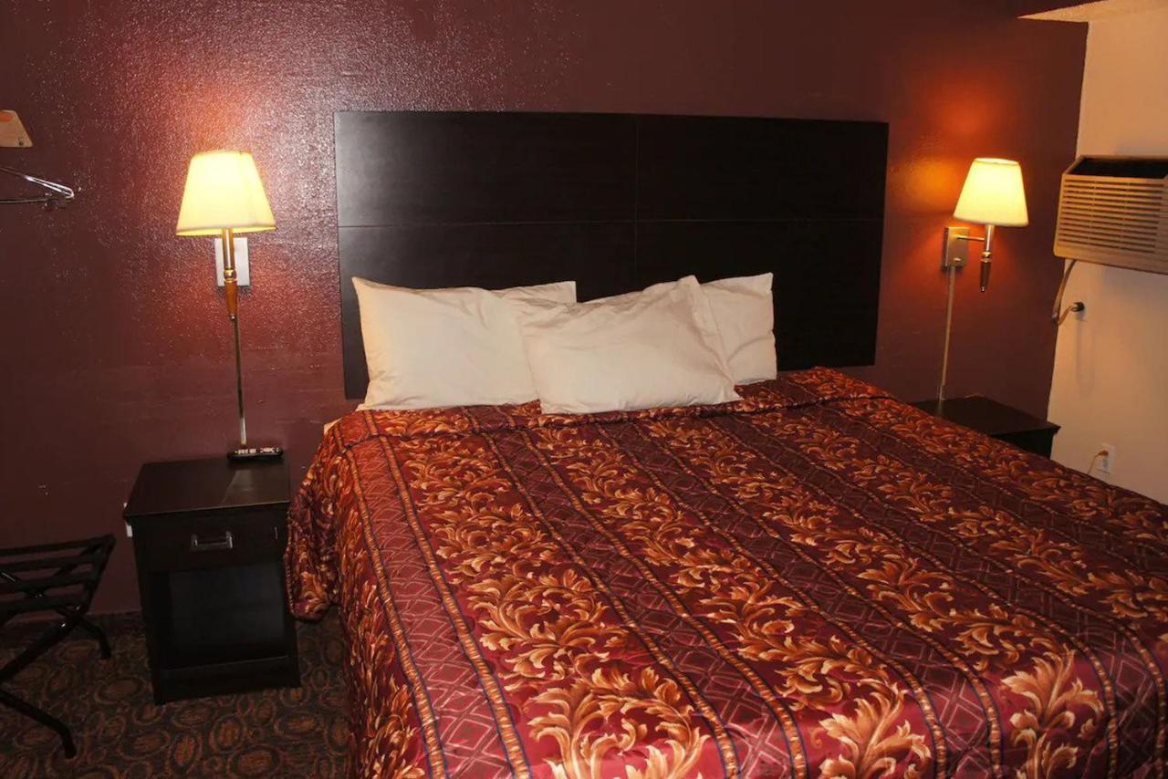 Econo Lodge Waite Park エクステリア 写真