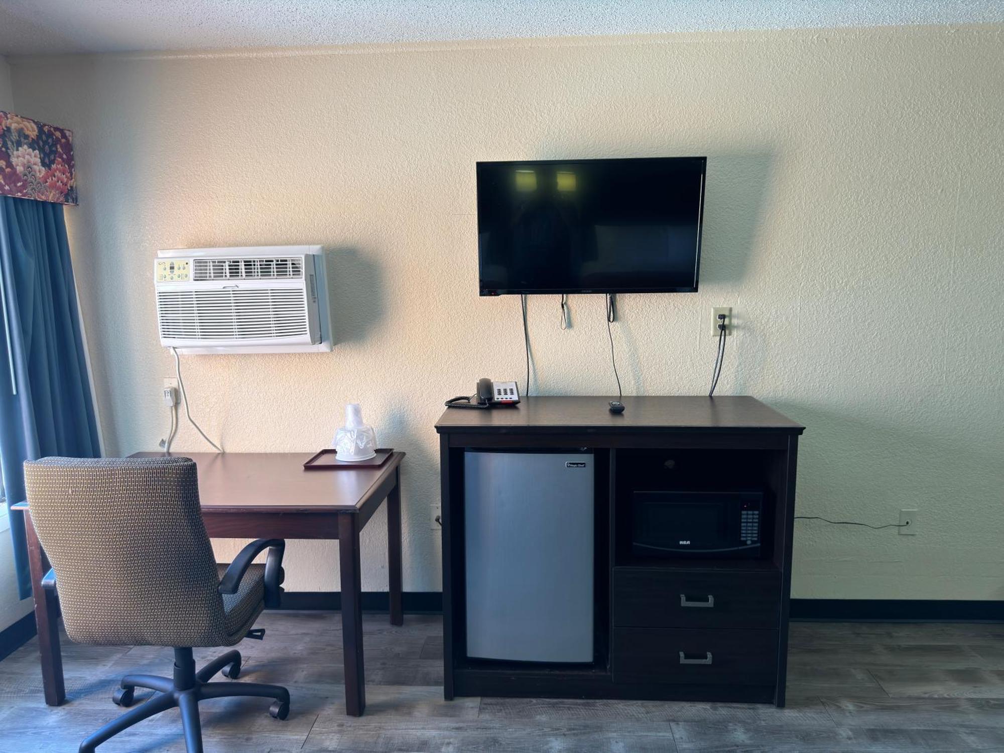 Econo Lodge Waite Park エクステリア 写真