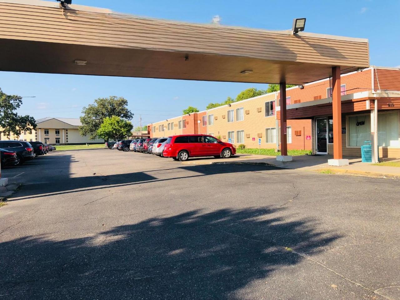 Econo Lodge Waite Park エクステリア 写真