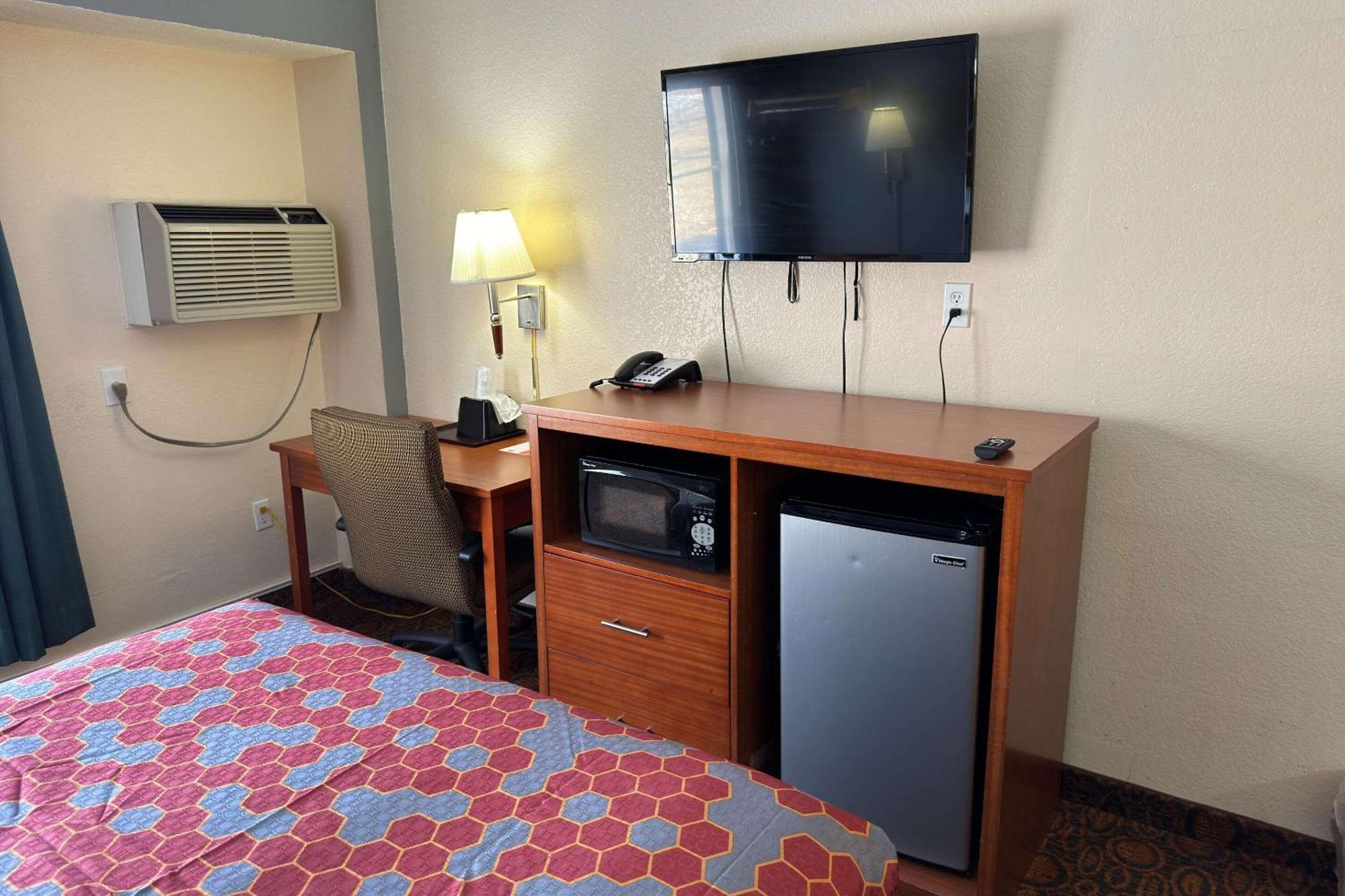 Econo Lodge Waite Park エクステリア 写真