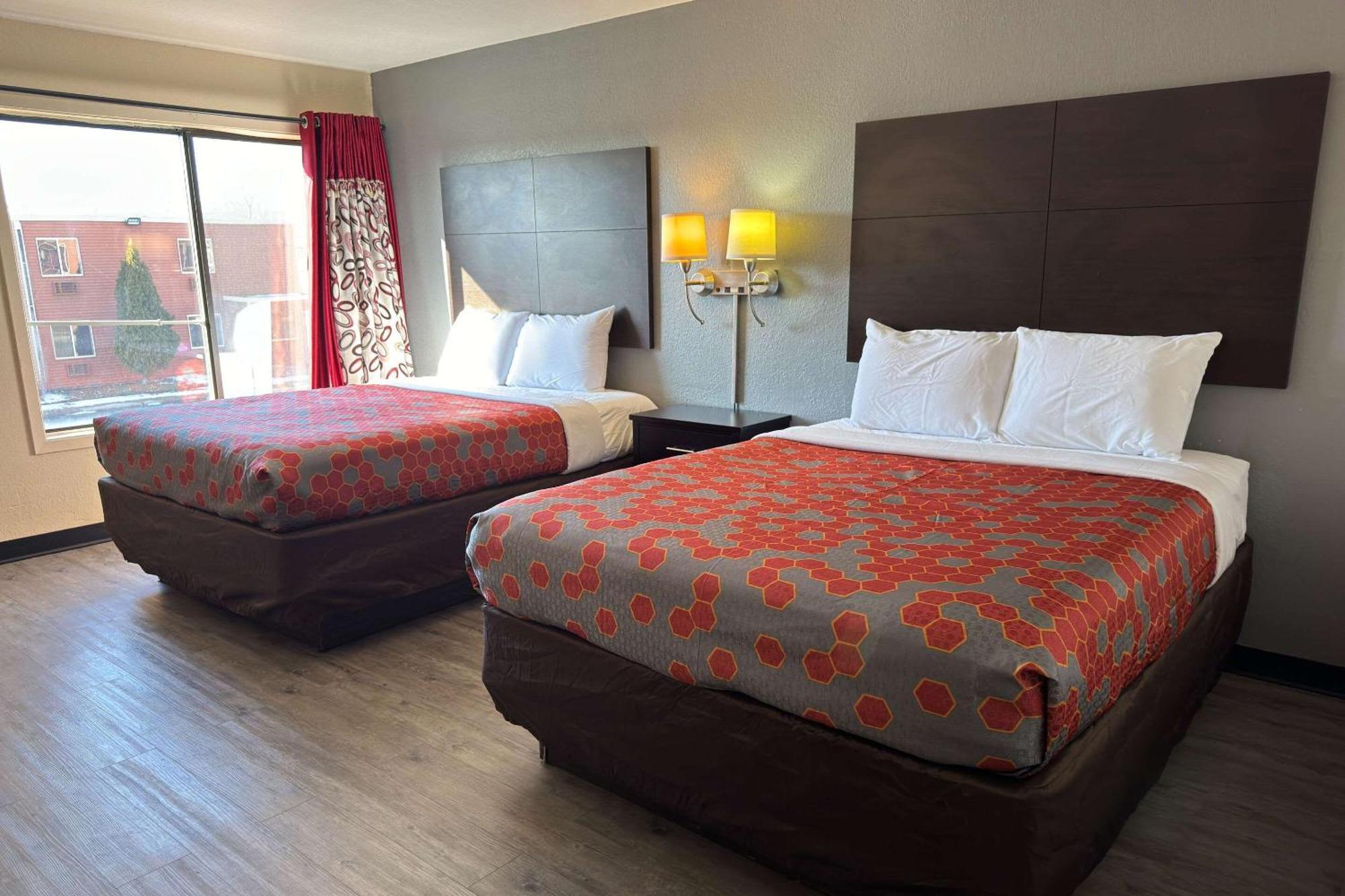 Econo Lodge Waite Park エクステリア 写真